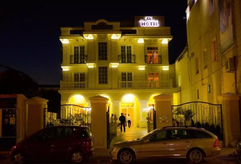 هتل Vila Imperial