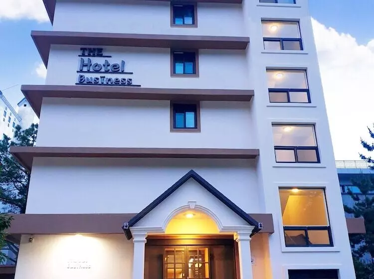 Gyeongpodae The Hotel Business