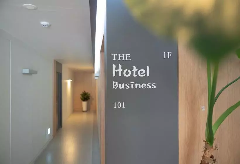 Gyeongpodae The Hotel Business