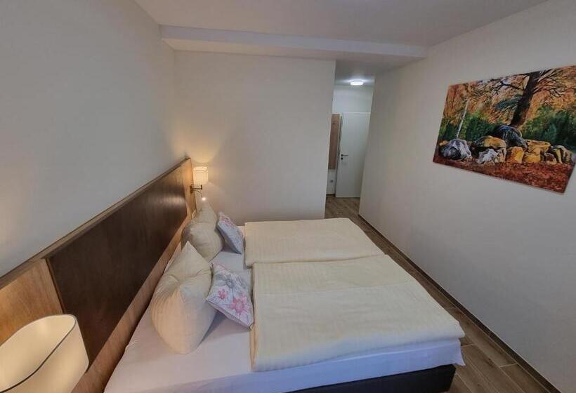 Gästehaus Grunewald Bed & Breakfast