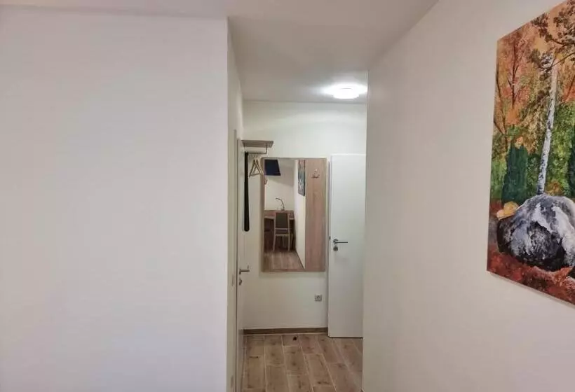 Gästehaus Grunewald Bed & Breakfast