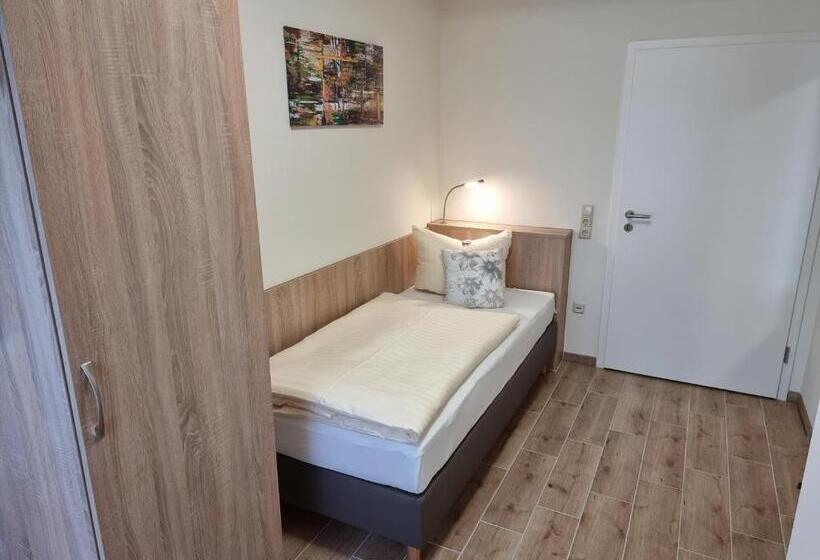 Gästehaus Grunewald Bed & Breakfast