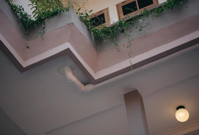 ホテル Akila Stay