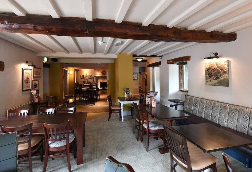 בית מלון כפרי Olde House, Chesterfield By Marston's Inns