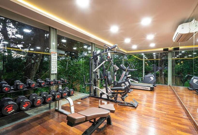 ホテル Pandawa All Suite