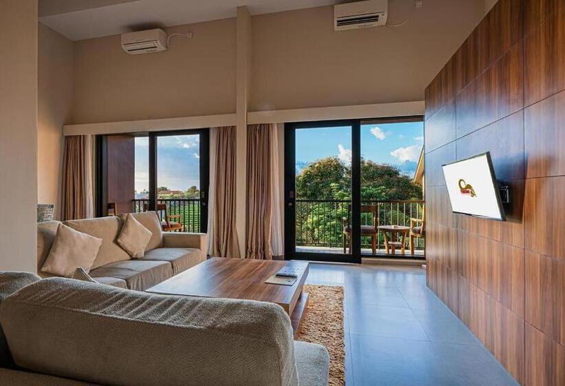 ホテル Pandawa All Suite