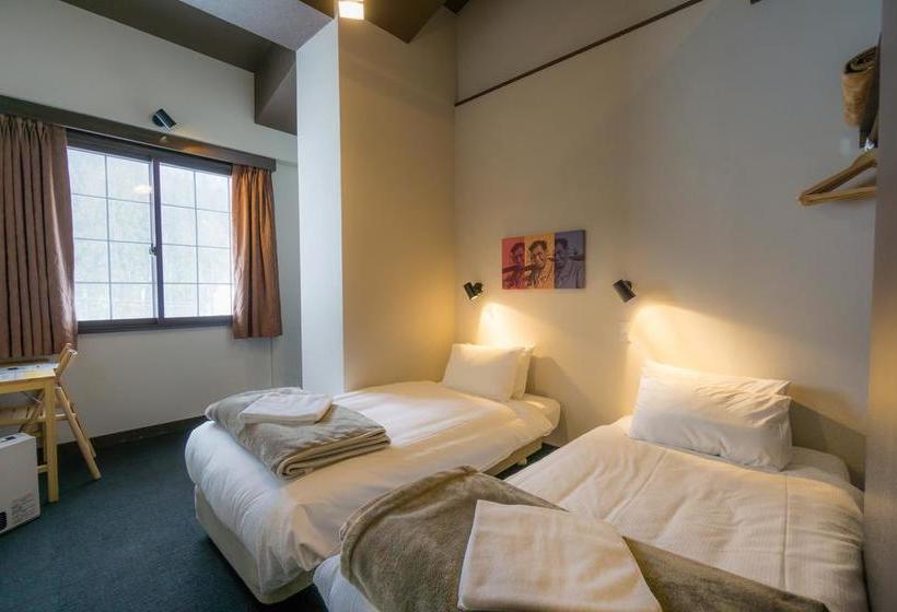 בית מלון כפרי The Schneider