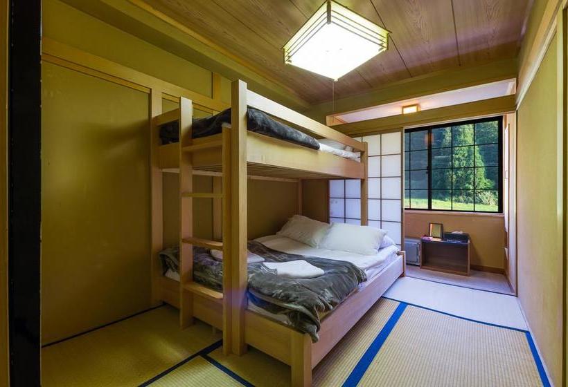 בית מלון כפרי The Schneider