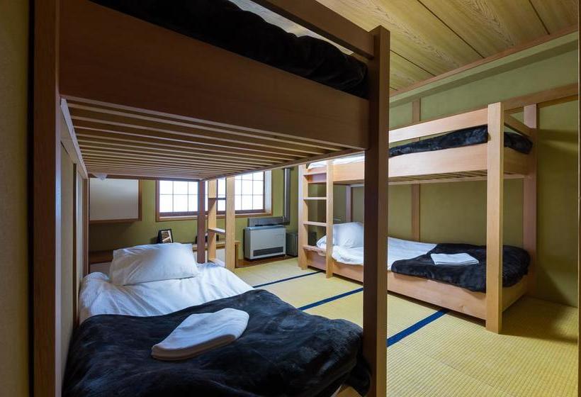 בית מלון כפרי The Schneider