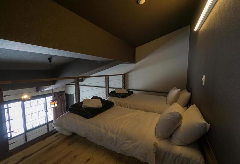 בית מלון כפרי The Schneider