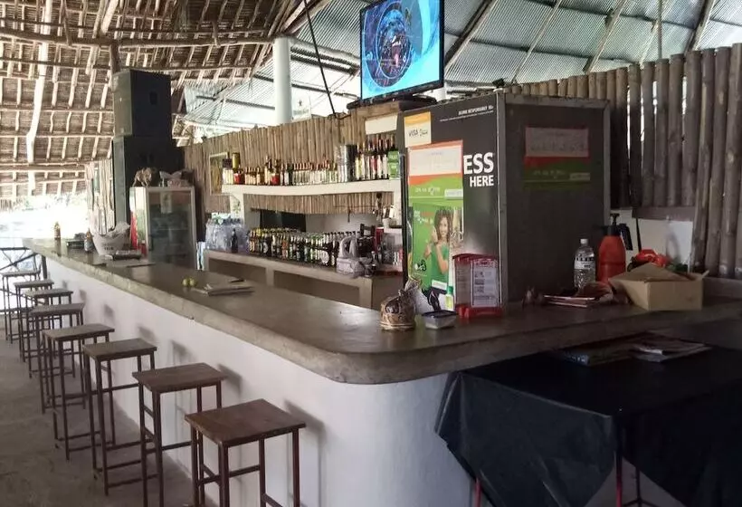 هتل Travellers Inn Resort Malindi