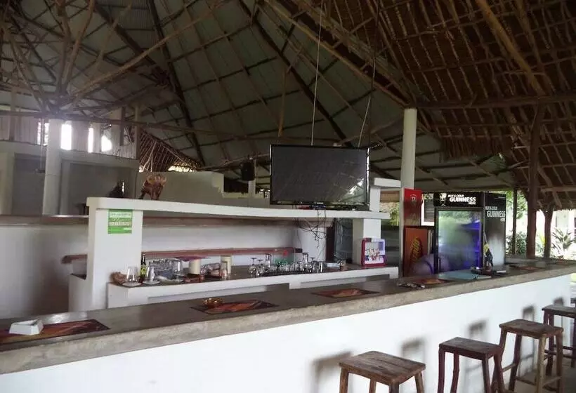 هتل Travellers Inn Resort Malindi