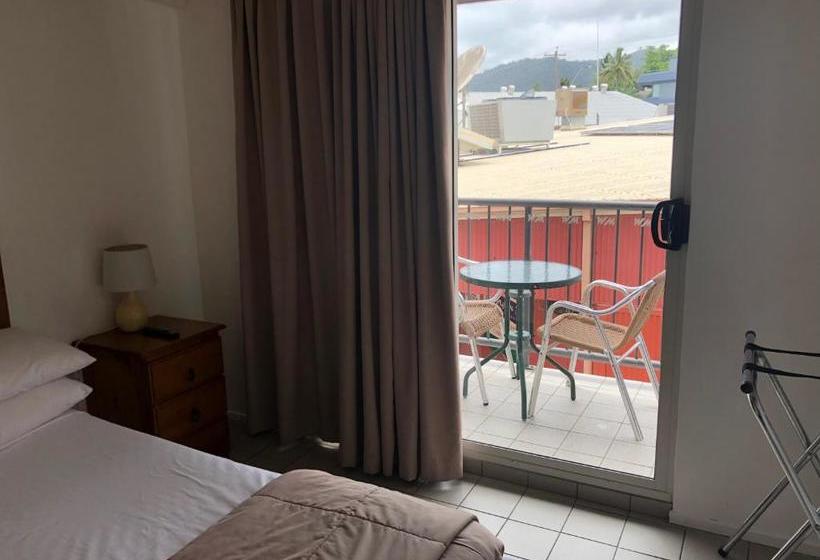 فندق على الطريق Airlie Waterfront Accommodation