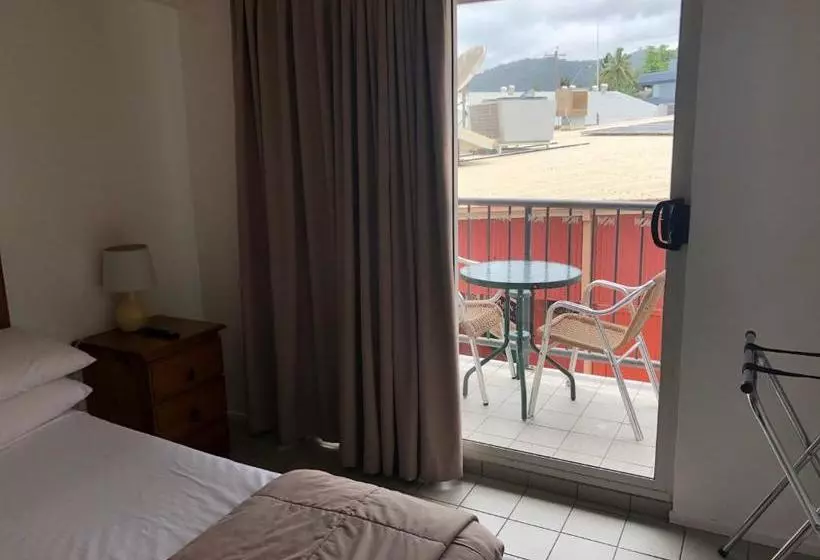 モーテル Airlie Waterfront Accommodation