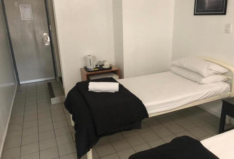 فندق على الطريق Airlie Waterfront Accommodation