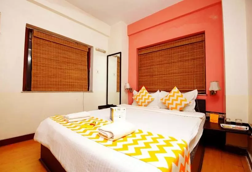 Fabhotel Ratnakar Residency