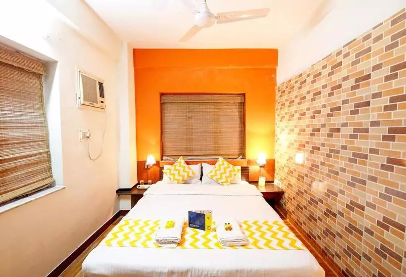 Fabhotel Ratnakar Residency