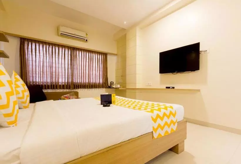 ホテル Thaai Coimbatore   Opposite Railway Station