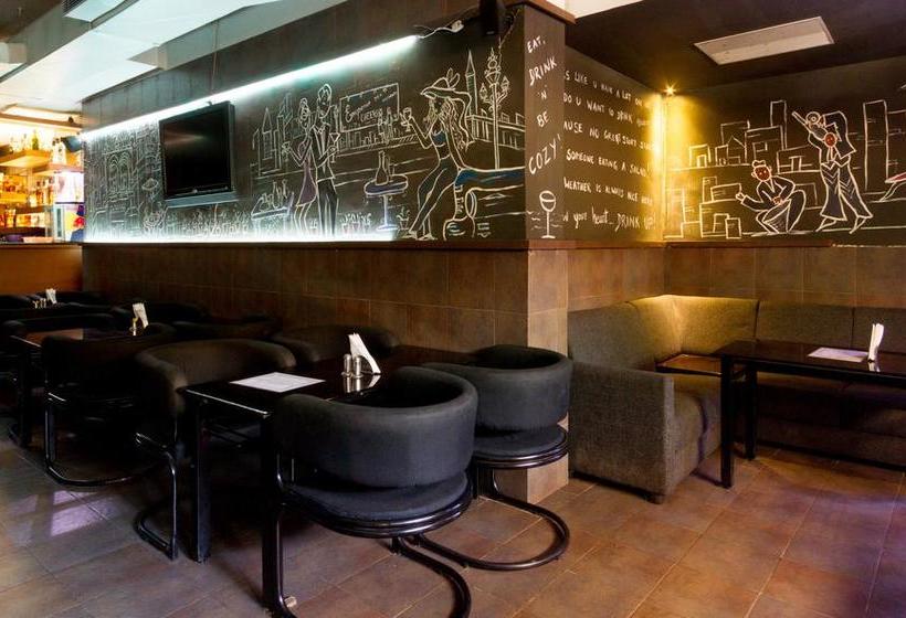 فندق Thaai Coimbatore   Opposite Railway Station