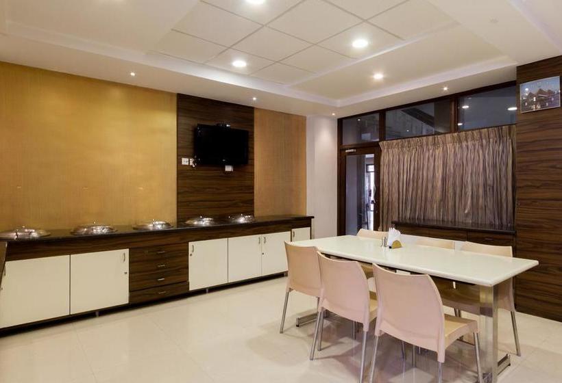 فندق Thaai Coimbatore   Opposite Railway Station