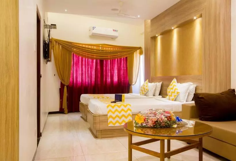 ホテル Thaai Coimbatore   Opposite Railway Station