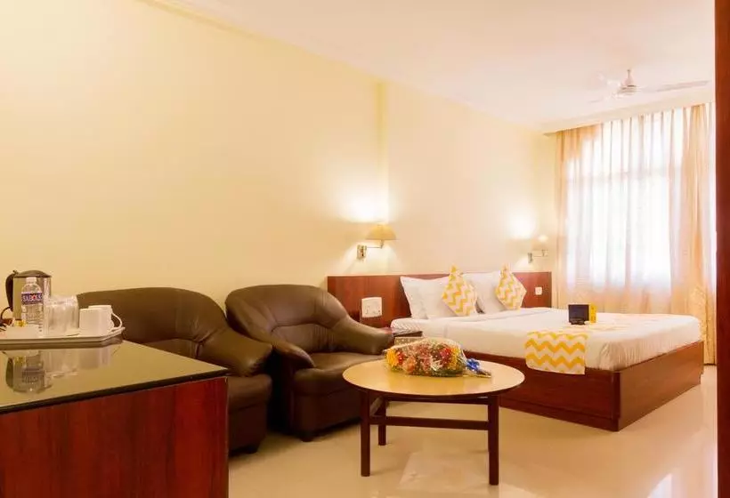 ホテル Thaai Coimbatore   Opposite Railway Station