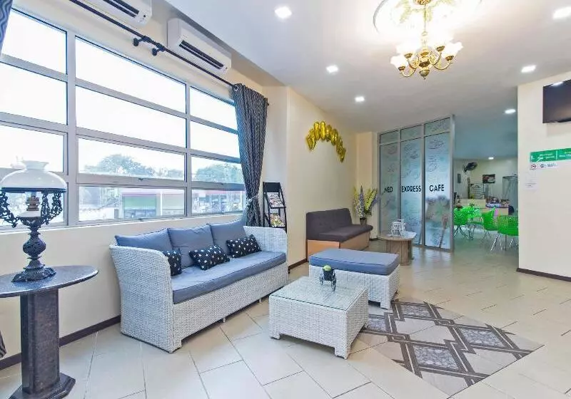 Swing & Pillows   Apple Hotel Shah Alam