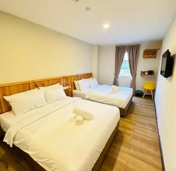 Swing & Pillows   Apple Hotel Shah Alam