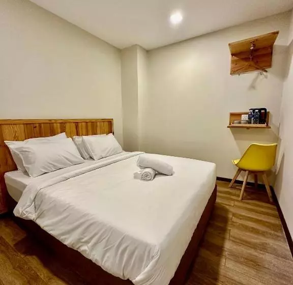 Swing & Pillows   Apple Hotel Shah Alam