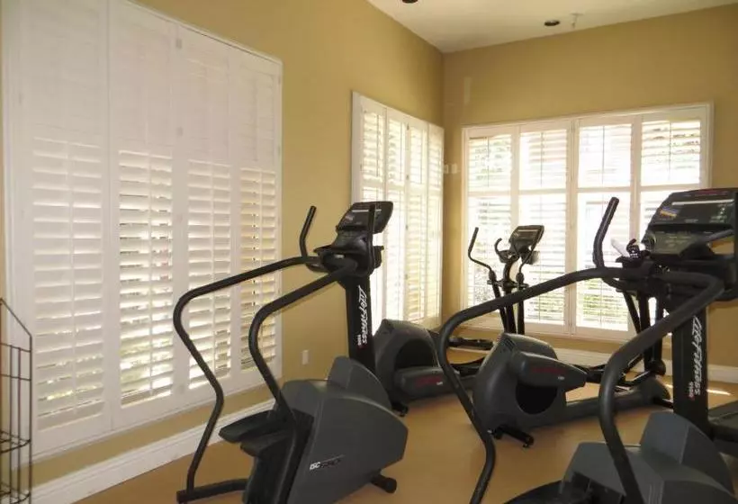 ホテル Sacramento Guest Services