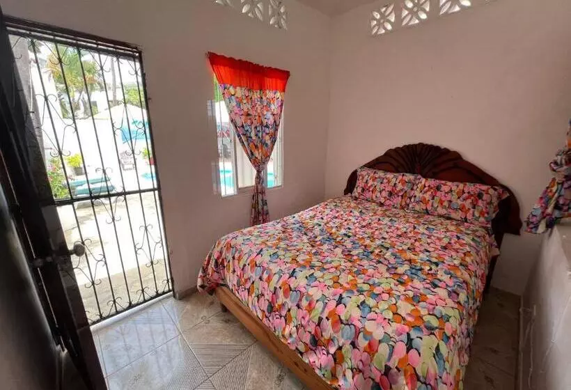 هتل Villa Antonia 16
