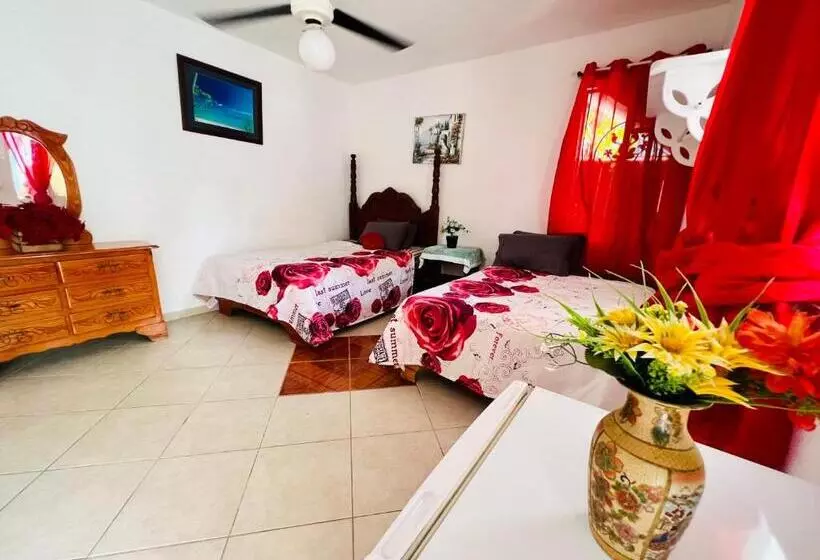 هتل Villa Antonia 16