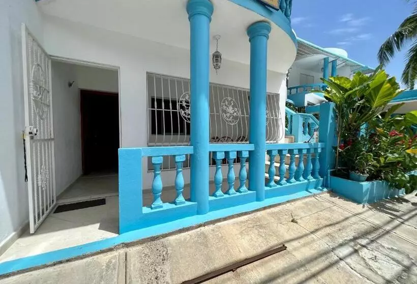 هتل Villa Antonia 16