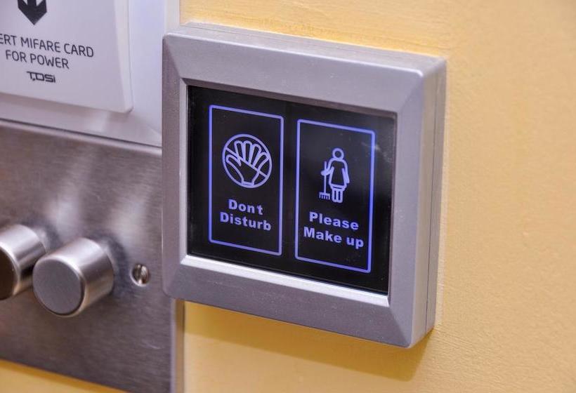 ホテル The Somerset House