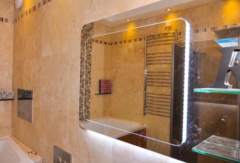 ホテル The Somerset House