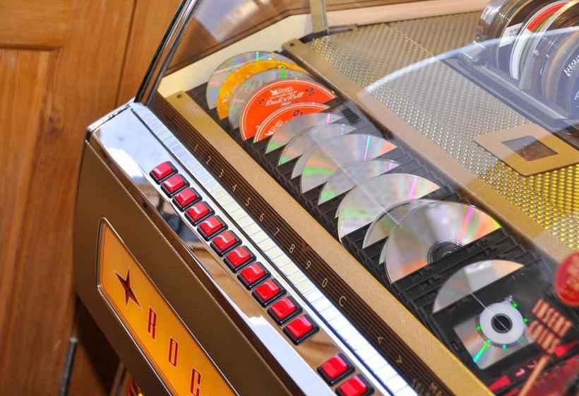 ホテル The Somerset House