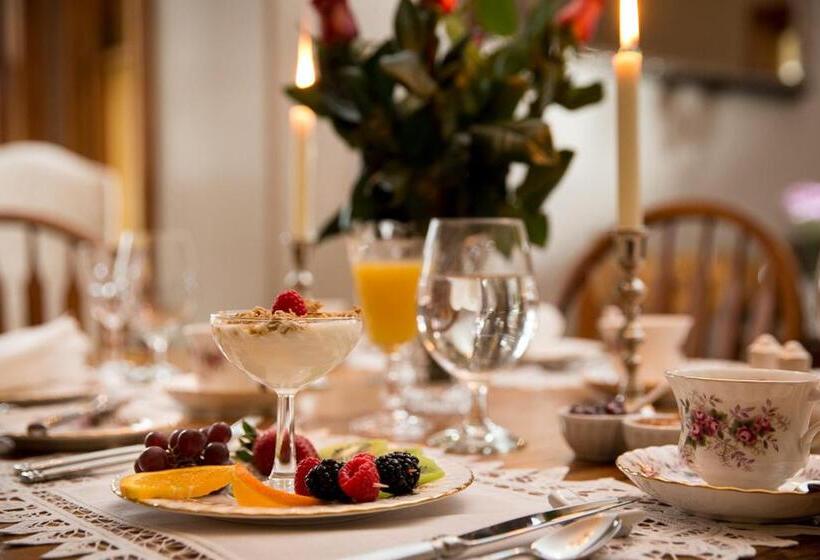 مبيت وإفطار Hatfield House On Hibernia