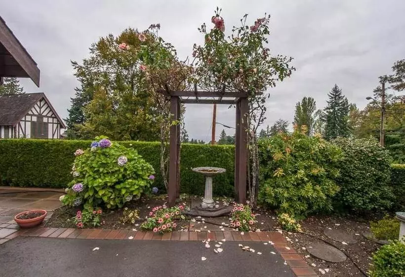 ベッドアンドブレックファースト Laurel S Cottage