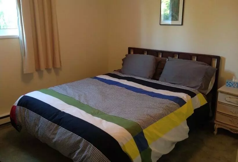 ベッドアンドブレックファースト Laurel S Cottage