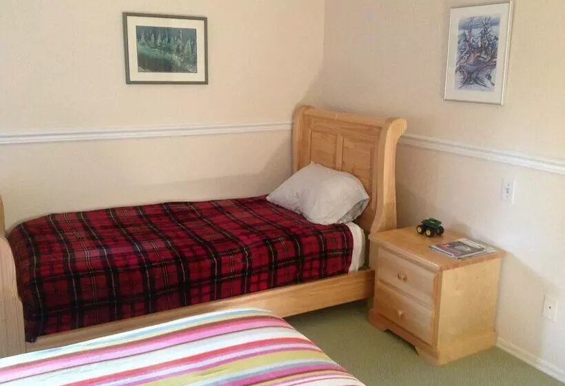 ベッドアンドブレックファースト Laurel S Cottage