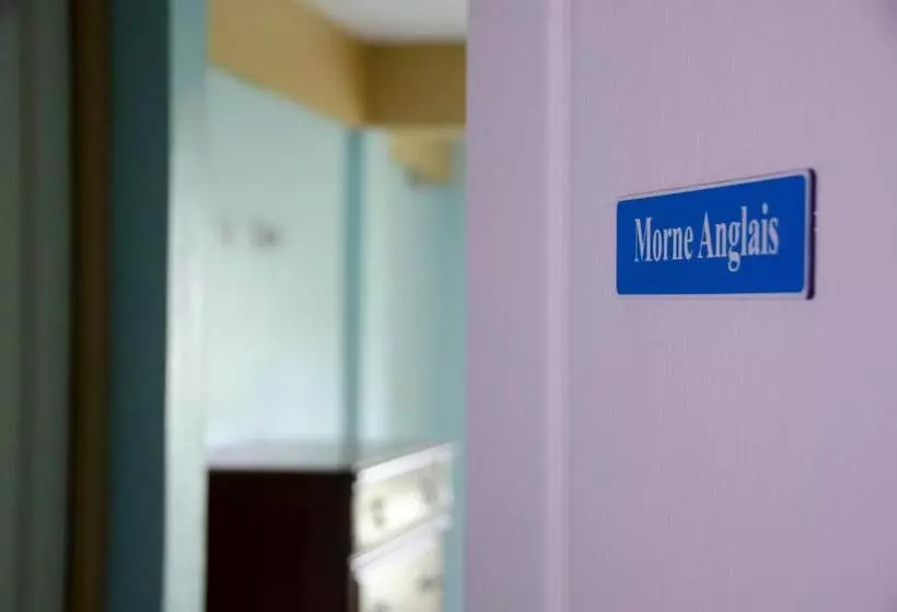 تختخواب و صبحانه Matthew S Miracle View