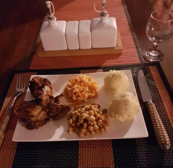 تختخواب و صبحانه Matthew S Miracle View