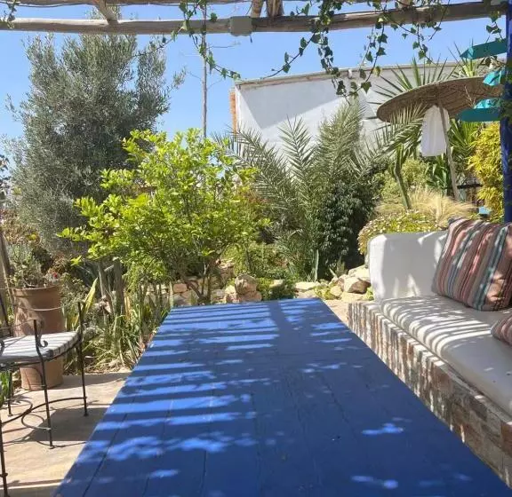 Aamiaismajoitus (B&B) Villa Jardin De L'ocean