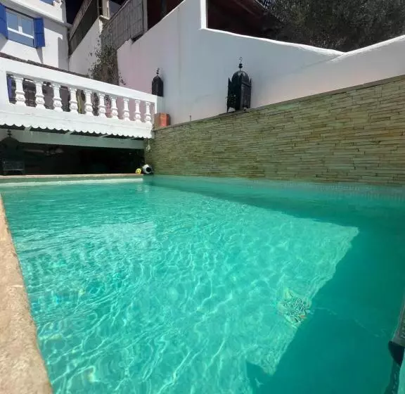 Aamiaismajoitus (B&B) Villa Jardin De L'ocean