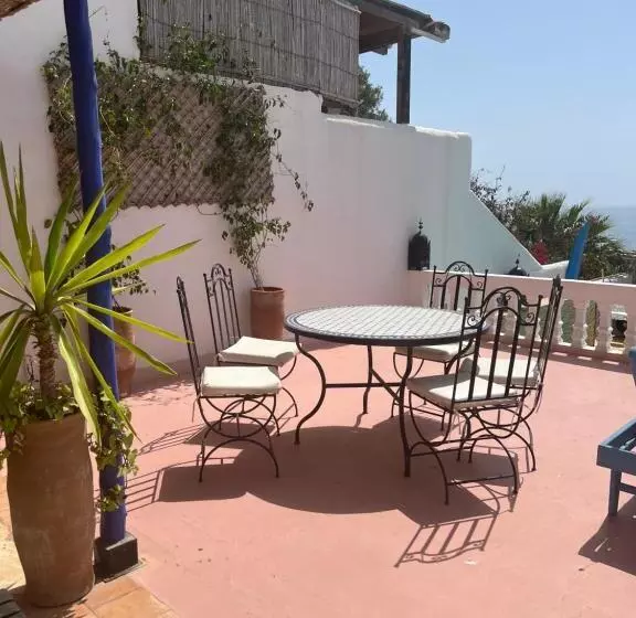 Aamiaismajoitus (B&B) Villa Jardin De L'ocean