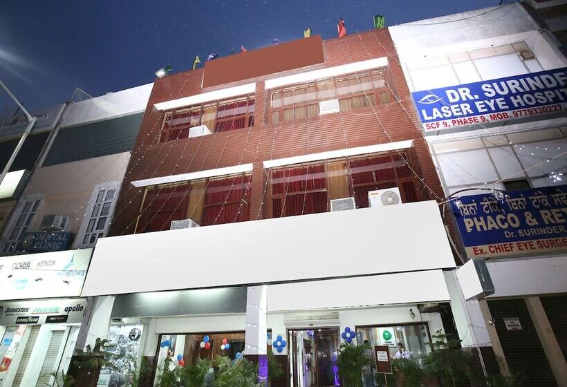 Hotel Fab Town Pride