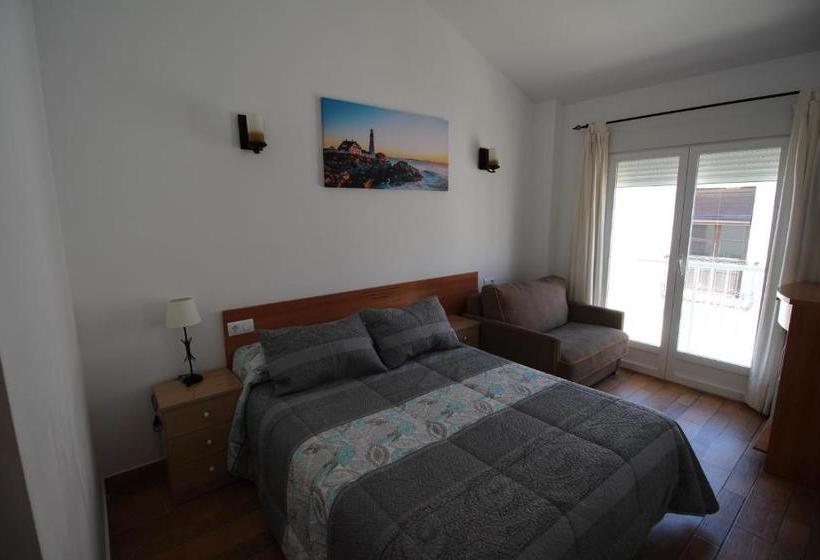 هتل Hostal Nueva Tabarca