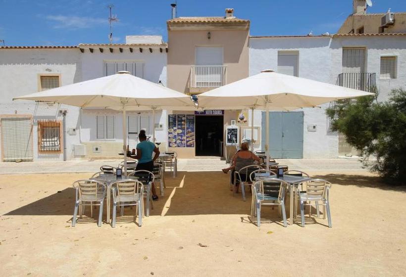 هتل Hostal Nueva Tabarca