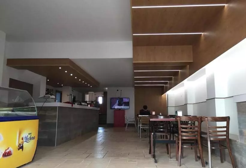 هتل Hostal Nueva Tabarca