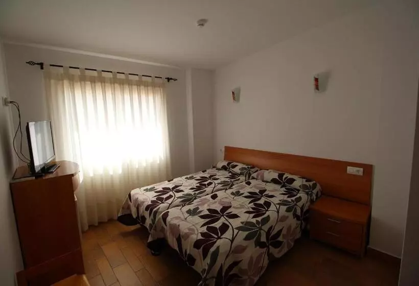 هتل Hostal Nueva Tabarca